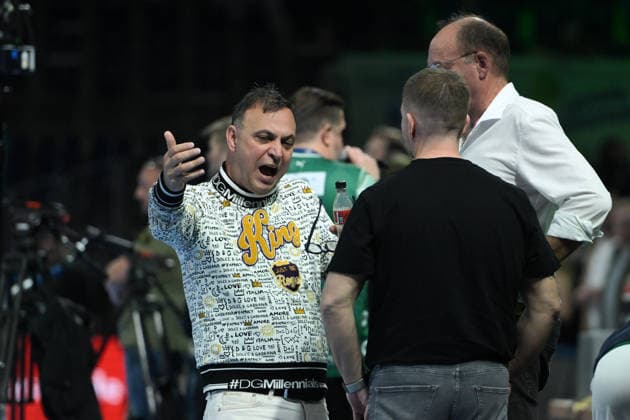 21 05 2026, xlakx, Handball Daikin HBL, Fuechse Berlin TSV Hannover Burgdorf v l Bob Hanning Fuechse Berlin Managing Director gives instructions, gestures with arms, gesticulates, gives instructions Berlin Daniel Lakomski