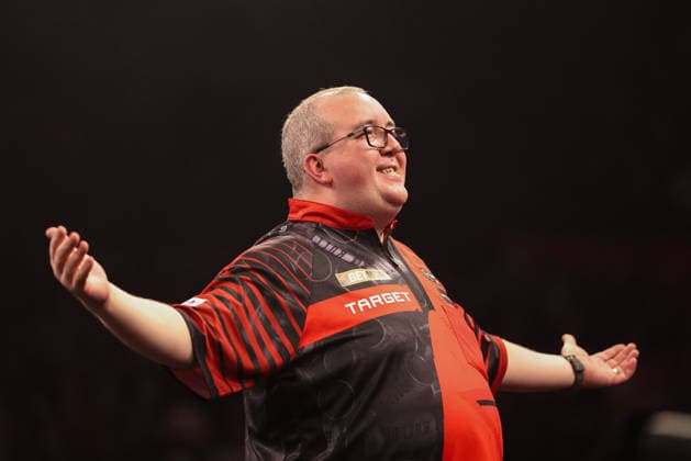 RECORD DATE NOT STATED 21st May 2026, Utilita Arena, Sheffield, Yorkshire, England; 2026 PDC Bet MGM Premier League Darts Night Sixteen; Stephen Bunting singing his walk on song AidanxHunter