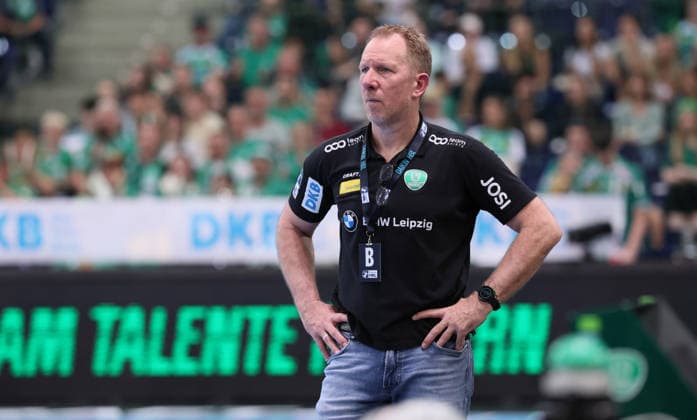 Leipzig, 21 05 2026, Arena Leipzig, Handball, Bundesliga, 32 Spieltag , SC DHfK Leipzig vs MT Melsungen , Im Bild Trainer Frank Carstens, DHfK Leipzig , Nur zur redaktionellen Nutzung Only editorial use , DHB HBL regulations prohibit any use of photographs as image sequences and or quasi video ,