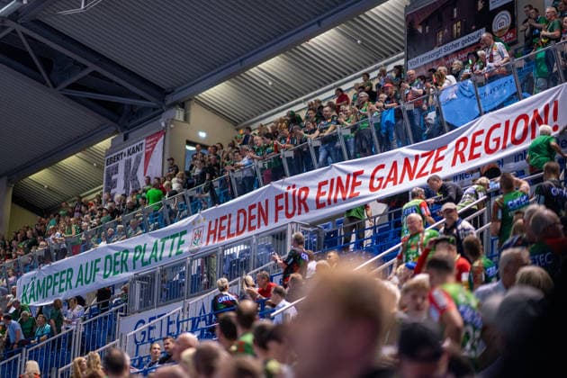 Germany HBL DAIKIN Handball Bundesliga 2025 2026, Matchday 30 SC Magdeburg vs SG Flensburg Handewitt GETEC Arena Magdeburg Banner Banner Fans Spectators Copyright: xTomxLauruschkatx