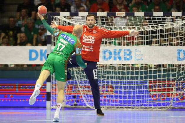 21 05 2026, xtgx, Handball, Daikin HBL, SC Magdeburg SG Flensburg Handewitt v l Tim Hornke Magdeburg, 17 Benjamin Buric Flensburg, 1 Magdeburg