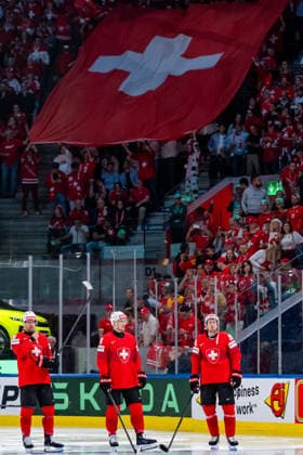 ZURICH, SWITZERLAND - MAY 21: -The Swiss team before the Preliminary Round - Group A Match 31 between Switzerland and Great Britain at the IIHF Ice hockey, Eishockey World Championship, WM, Weltmeisterschaft 2026, Swiss Life Arena on May 21, 2026 in Zurich, Switzerland. Zurich Switzerland Copyright: xTimoxSteinx