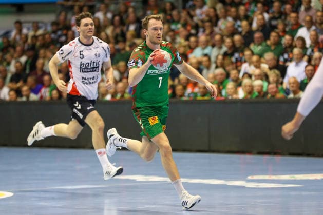 21 05 2026, xgox, Handball Daikin HBL SC Magdeburg SG Flensburg Handewitt emspor, v l Felix Claar Magdeburg, 7 am Ball, plays the ball Magdeburg