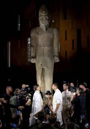 CAIRO - World champion Oleksandr Usyk and boxer Rico Verhoeven during a press conference, PK, Pressekonferenz at the Grand Egyptian Museum ahead of the title fight at the Pyramids of Giza. KOEN VAN WEEL ANP xVIxANPxSportx xxANPxIVx 558978914 originalFilename: 558978914.jpg