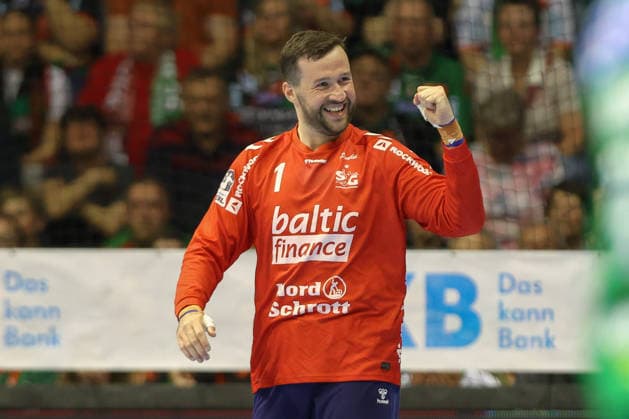 21 05 2026, xtgx, Handball, Daikin HBL, SC Magdeburg SG Flensburg Handewitt v l Benjamin Buric Flensburg, 1 cheers over held ball, defended, held, Torhueter Magdeburg