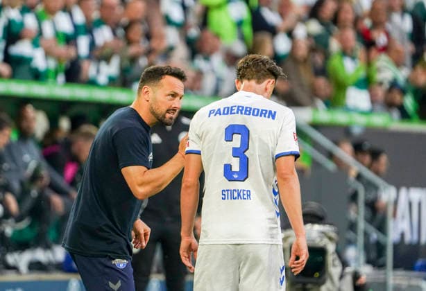 Germany Relegation Bundesliga 2025 2026, Matches Thu, 21 05 2026 VfL Wolfsburg vs SC Paderborn 07 Volkswagen Arena Wolfsburg Ralf Kettemann Coach SC Paderborn 07 Jonah Sticker SC Paderborn 07, 3 Wolfsburg Copyright: xAymanxAlahmedx