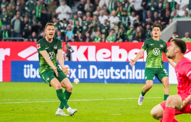 Germany Relegation Bundesliga 2025 2026, Matches Thu, 21 05 2026 VfL Wolfsburg vs SC Paderborn 07 Volkswagen Arena Wolfsburg Gesture, Gesture, Emotion Yannick Gerhardt VfL Wolfsburg, 31 Wolfsburg Copyright: xAymanxAlahmedx