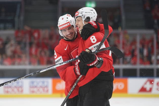 21 05 2026 Swiss Life Arena Zurich , SWITZERLAND, Men IIHF World Championship Zurich 2026 Group A SUI GBR Goal celebration Damien Riat Simon Knak SUI
