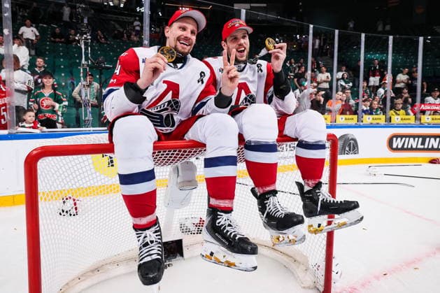 RUSSIA, KAZAN - MAY 21, 2026: Lokomotov Yaroslavl s Richard Panik (L) and Martin Gernat celebrate their victory in Leg 6 of the 2025 26 Kontinental Hockey League Gagarin Cup final playoff tie against Ak Bars Kazan at Tatneft Arena. HC Lokomotiv Yaroslavl has won the 2025 26 KHL Gagarin Cup. Sergei Savostyanov TASS  92847171