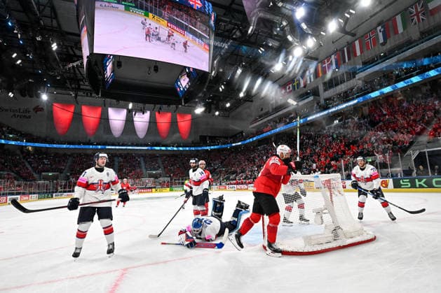 ZURICH, SWITZERLAND MAY 21 Nino Niederreiter of Switzerland celebrates his goal during the 2026 IIHF Ice Hockey World Championship Switzerland game between Switzerland and Great Britain at Swiss Life Arena on May 21, 2026 in Zurich, Zurich Zurich Swiss Life Arena Zurich Switzerland Copyright: xJustPictures.ch AndreaxBrancax jp-en-EuSpIm-JP7_ANB_Sui_GB_21052026_0732