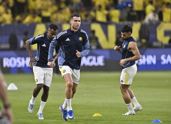 Al-Nassr v Damac - Saudi Pro League RIYADH, SAUDI ARABIA - MAY 21: Cristiano Ronaldo of Al Nassr warms up before the Saudi Pro League football match between Al Nassr and Damac FC at Alawwal Park (King Saud University Stadium) in Riyadh, Saudi Arabia, on May 21, 2026. Mohammed Saad Anadolu Riyadh Saudi Arabia. Editorial use only. Please get in touch for any other usage.  Copyright: x2026xAnadoluxMohammedxSaadx