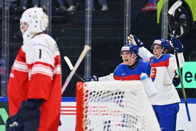 L-R Sebastian Cederle, Oliver Okuliar of Slovakia celebrate 5th goal during the 2026 IIHF World Championship, WM, Weltmeisterschaft Group B, match Slovakia vs Denmark, Fribourg, Switzerland, on May 21, 2026. (CTKxPhoto RadekxPetrasek) CTKPhotoP2026052109555  CTKPhotoP2026052109555