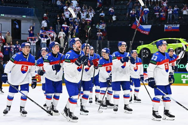 Slovak hockey players and fans celebrate victory after the 2026 IIHF World Championship, WM, Weltmeisterschaft Group B, match Slovakia vs Denmark, Fribourg, Switzerland, on May 21, 2026. Martin Fasko-Rudas of Slovakia shouts. (CTKxPhoto RadekxPetrasek) CTKPhotoP2026052109678  CTKPhotoP2026052109678