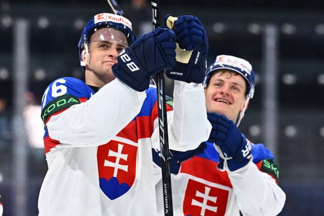 Martin Pospisil of Slovakia (left) after the 2026 IIHF World Championship, WM, Weltmeisterschaft Group B, match Slovakia vs Denmark, Fribourg, Switzerland, on May 21, 2026. (CTKxPhoto RadekxPetrasek) CTKPhotoP2026052109667  CTKPhotoP2026052109667