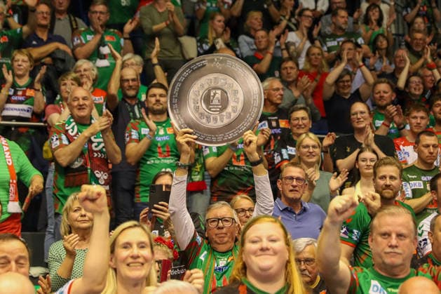 21 05 2026, xgox, Handball Daikin HBL SC Magdeburg SG Flensburg Handewitt emspor, v l sSymbolfoto, Symbolbild, Symbol, Fans celebrate the German championship, Meisterschale Magdeburg