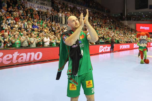 21 05 2026, xtgx, handball, Daikin HBL, SC Magdeburg SG Flensburg Handewitt v l Christian O Sullivan Magdeburg, 24 jubilation over title win, championship, German champion, jubilates, celebration Magdeburg