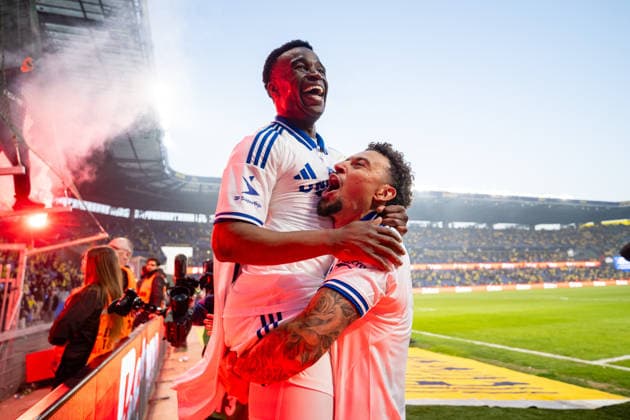 Broendby IF v FC Copenhagen, Europa Playoff match, Broendby, Denmark Broendby, Denmark. 21st, May 2026. Youssoufa Moukoko and Jordan Larsson of FC Copenhagen seen in celebration after the Europa Playoff 3F Superliga match between Broendby IF and FC Copenhagen at Brondby Stadion in Brondby. Denmark, Brondby  Copyright: xGonzalesxPhoto TobiasxJorgensenx