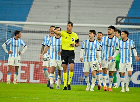 Racing vs Caracas Conmebol Libertadores Cup Copyright: xjuanbaezphxJUANxMANUELxBAEZx