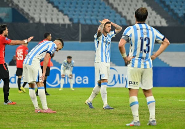 Racing vs Caracas Copa Conmebol Libertadores Copyright: xjuanbaezphxJUANxMANUELxBAEZx