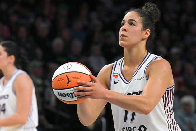 MINNEAPOLIS, MN - MAY 21: Toronto Tempo guard Kia Nurse (11) shoots a free-throw during the second half of a WNBA, Basketball Damen, USA game between the Minnesota Lynx and Toronto Tempo on May 21, 2026, at Target Center in Minneapolis MN. (Photo by Nick Wosika Icon Sportswire) WNBA: MAY 21 Toronto Tempo at Minnesota Lynx EDITORIAL USE ONLY Icon2026052117