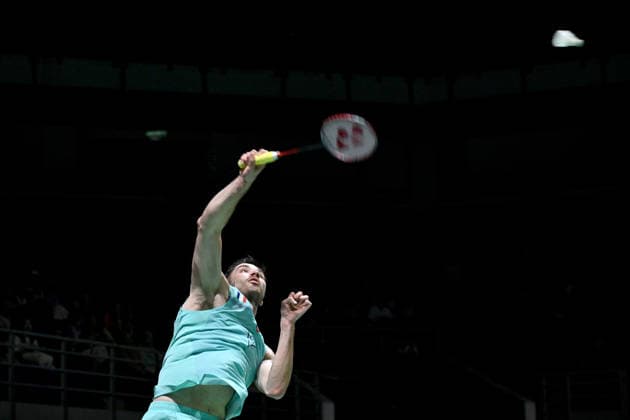 (260522) -- KUALA LUMPUR, May 22, 2026 -- Toma Junior Popov competes during the men s singles quarterfinal match between Li Shifeng of China and Toma Junior Popov of France at 2026 Malaysia Masters badminton tournament in Kuala Lumpur, Malaysia, May 22, 2026. (Photo by Xinhua) (SP)MALAYSIA-KUALA LUMPUR-BADMINTON-MALAYSIA MASTERS-MEN S SINGLES ChongxVoonxChung 
