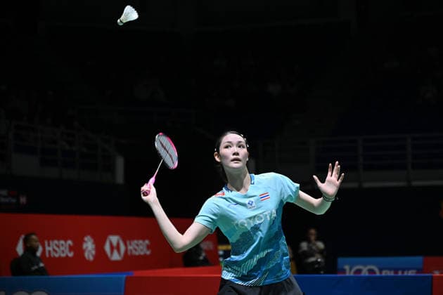 (260522) -- KUALA LUMPUR, May 22, 2026 -- Pitchamon Opatniputh of Thailand competes during the women s singles quarterfinal match between Chen Yufei of China and Pitchamon Opatniputh of Thailand at 2026 Malaysia Masters badminton tournament in Kuala Lumpur, Malaysia, May 22, 2026. (Photo by Xinhua) (SP)MALAYSIA-KUALA LUMPUR-BADMINTON-MALAYSIA MASTERS-WOMEN S SINGLES ChongxVoonxChung 