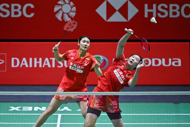 (260522) -- KUALA LUMPUR, May 22, 2026 -- Luo Yi (R) Wang Tingge compete during the women s doubles quarterfinal match between Luo Yi Wang Tingge of China and Lauren Lam Allison Lee of the United States at 2026 Malaysia Masters badminton tournament in Kuala Lumpur, Malaysia, May 22, 2026. (Photo by Xinhua) (SP)MALAYSIA-KUALA LUMPUR-BADMINTON-MALAYSIA MASTERS-WOMEN S DOUBLES ChongxVoonxChung 