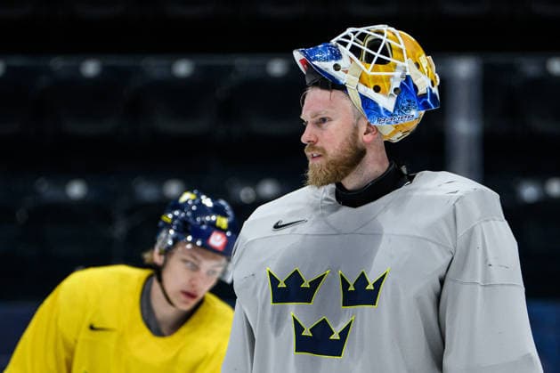 260522 goaltender Magnus Hellberg of Sweden at a practice session during the 2026 IIHF Ice Hockey World Championship on May 22, 2026 in Fribourg Photo Jesper Zerman BILDBYRAN kod JZ JZ0725 ishockey ice hockey ishockey vm 2026 vm 2026 iihf world championship träning practice sverige sweden day 8 bbeng  Copyright: JESPERxZERMAN BB260522JZ051