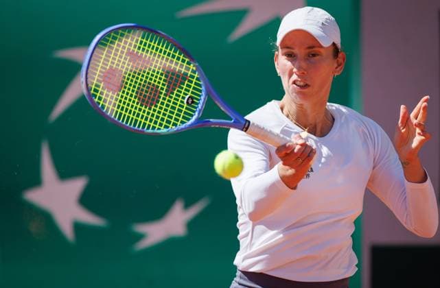 Belgian Elise Mertens pictured in action during the morning training session at the Roland Garros French Open tennis tournament, in Paris, France, Friday 22 May 2026. This year s tournament takes place from 24 May to 07 June. BENOITxDOPPAGNE  x174723093x