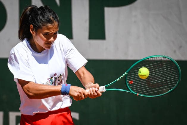 May 22, 2026, Paris, France, France: Emma RADUCANU of Great Britain during a training session of the Roland-Garros 2026, French Open 2026, Grand Slam tennis tournament at Roland-Garros Stadium on May 22, 2026 in Paris, France. Paris France - ZUMAm308 20260522_zsp_m308_025 Copyright: xMatthieuxMirvillex