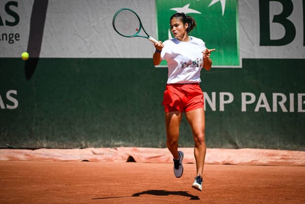 May 22, 2026, Paris, France, France: Emma RADUCANU of Great Britain during a training session of the Roland-Garros 2026, French Open 2026, Grand Slam tennis tournament at Roland-Garros Stadium on May 22, 2026 in Paris, France. Paris France - ZUMAm308 20260522_zsp_m308_026 Copyright: xMatthieuxMirvillex