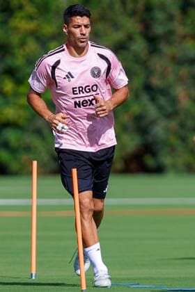 FORT LAUDERDALE, FL - MAY 22: Inter Miami forward Luis Suarez (9) is seen during an Inter Miami Training Session at Florida Blue Training Center on May 22, 2026 in Fort Lauderdale, Florida. (Photo by Chris Arjoon Icon Sportswire) SOCCER: MAY 22 Inter Miami CF Training EDITORIAL USE ONLY Icon2605220010004