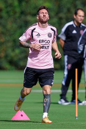 FORT LAUDERDALE, FL - MAY 22: Inter Miami forward Lionel Messi (10) is seen during an Inter Miami Training Session at Florida Blue Training Center on May 22, 2026 in Fort Lauderdale, Florida. (Photo by Chris Arjoon Icon Sportswire) SOCCER: MAY 22 Inter Miami CF Training EDITORIAL USE ONLY Icon2605220010021