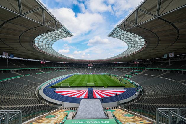 DFB Pokalfinale - 25 26 - Impressionen vor FC Bayern München - VfB Stuttgart am 22.05.2026 im Olympiastadion in Berlin Olympiastadion Berlin Übersicht Stadionfoto - Feature, Symbol, Symbolfoto, charakteristisch, Detail *** DFB Pokalfinale 25 26 Impressions before FC Bayern München VfB Stuttgart on 22 05 2026 at the Olympiastadion in Berlin Olympiastadion Berlin overview stadium photo feature, symbol, symbol photo, characteristic, detail MH