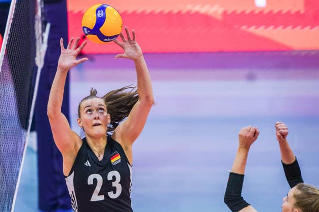2026-05-22 Germany v France - Four Nations Cup APELDOORN, NETHERLANDS - MAY 22: Sarah Straube of Germany during the Four Nations Cup match between Germany and France at Omnisport on May 22, 2026 in Apeldoorn, Netherlands. Apeldoorn Omnisport Netherlands Content not available for redistribution in The Netherlands directly or indirectly through any third parties. Copyright: xAndrexWeeningx