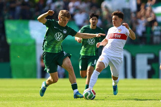 2 Jan Bürger VfL Wolfsburg U19 , 10 Tuncay Durna VfB Stuttgart U19 Football I Juniors I DFB Cup I Season 2025 2026 I Final I VfL Wolfsburg U19 VfB Stuttgart U19 I 22 05 2026 I Karl Liebknecht Stadium