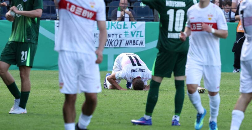 22 05 26 A Juniors DFB Cup Final 2026 U19 VfL Wolfsburg U19 VfB Stuttgart Germany, Potsdam, 22 05 2026, Football, Season 2025 2026, A Juniors DFB Cup Final 2026, U19 VfL Wolfsburg U19 VfB Stuttgart Enis Redzepi U19 VfB Stuttgart Cheering Goal 0 1 Redzepi