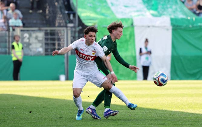 22 05 26 A Juniors DFB Cup Final 2026 U19 VfL Wolfsburg U19 VfB Stuttgart Germany, Potsdam, 22 05 2026, Football, Season 2025 2026, A Juniors DFB Cup Final 2026, U19 VfL Wolfsburg U19 VfB Stuttgart Tuncay Durna U19 VfB Stuttgart