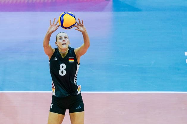 2026-05-22 Germany v France - Four Nations Cup APELDOORN, NETHERLANDS - MAY 22: Hannah Kohn of Germany during the Four Nations Cup match between Germany and France at Omnisport on May 22, 2026 in Apeldoorn, Netherlands. Apeldoorn Omnisport Netherlands Content not available for redistribution in The Netherlands directly or indirectly through any third parties. Copyright: xAndrexWeeningx
