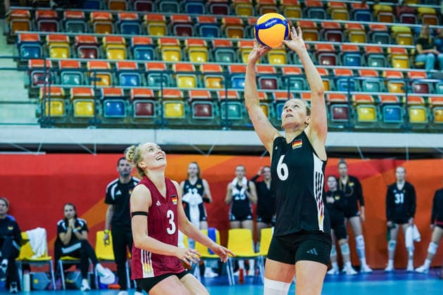 2026-05-22 Germany v France - Four Nations Cup APELDOORN, NETHERLANDS - MAY 22: Annie Cesar of Germany, Antonia Stautz of Germany during the Four Nations Cup match between Germany and France at Omnisport on May 22, 2026 in Apeldoorn, Netherlands. Apeldoorn Omnisport Netherlands Content not available for redistribution in The Netherlands directly or indirectly through any third parties. Copyright: xAndrexWeeningx