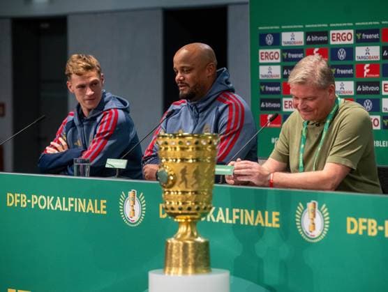Soccer, Men, Season 2025 2026, Press conference for the 83 DFB Cup Final, FC Bayern Munich VfB Stuttgart, f l Joshua Kimmich Bayern Munich , Coach Vincent Kompany Bayern Munich , DFB Spokesman Jens Grittner, 22 05 2026, Copyright: xMatthiasxKochx