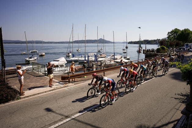 The pack rides during Stage 13 of the Giro d™Italia, from Alessandria to Verbania, Italy, Friday May 22, 2026.  Copyright: xMarcoxAlpozzi LaPressex