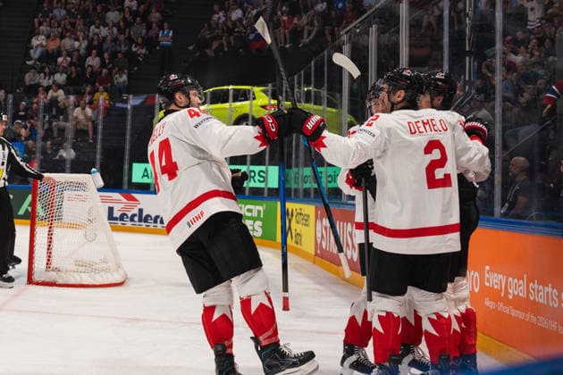 FRIBOURG, FRIBOURG - MAY 22: Canada players celebrate after scoring for a 3-0 lead during the 2026 IIHF World Championship, WM, Weltmeisterschaft Preliminary Round Group B match between Canada and Slovenia at BCF Arena on May 22, 2026 in Fribourg, Fribourg, Switzerland.  Copyright: xLivioxBaeriswylx xSPPx Sportspressphoto_SPR151827