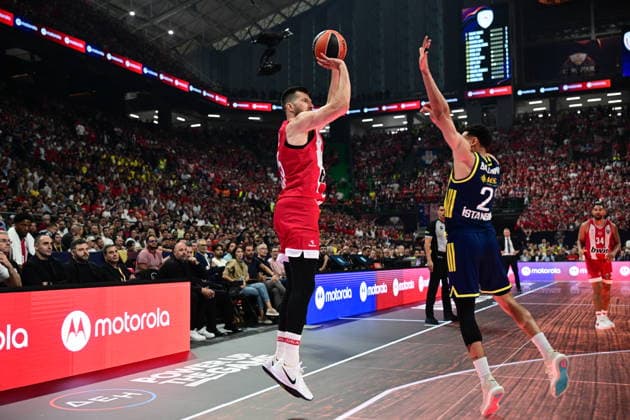 Olympiacos Piraeus v Fenerbahce Beko Istanbul Euroleague Final Four Alec Peters of Olympiacos during the Euroleague match, Final Four Semifinal between Olympiacos Piraeus v Fenerbahce Beko Istanbul played at ATHENS Telekom Center Athens Stadium on May 22nd 2026 in Athens Greece Athens Greece Basketball Copyright: xAgenciaxLOFx