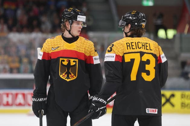 22 05 2026 Swiss Life Arena Zurich , SWITZERLAND, Mens Ice Hockey IIHF World Championship Zurich 2026 Group A GER HUN Joshua Samanski Lukas Reichel GER