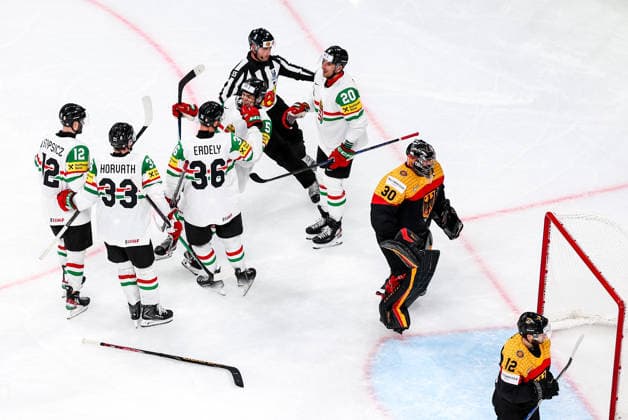 Ice hockey, Eishockey - IIHF WC 2026 ZURICH,SWITZERLAND,22.MAY.26 - ICE HOCKEY - IIHF Ice Hockey World Championship, WM, Weltmeisterschaft 2026, group stage, Germany vs Hungary. Image shows the rejoicing of Hungary.  GEPAxpictures xMaticxKlansek