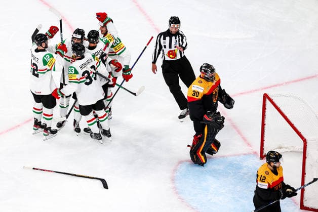 Ice hockey, Eishockey - IIHF WC 2026 ZURICH,SWITZERLAND,22.MAY.26 - ICE HOCKEY - IIHF Ice Hockey World Championship, WM, Weltmeisterschaft 2026, group stage, Germany vs Hungary. Image shows the rejoicing of Hungary.  GEPAxpictures xMaticxKlansek