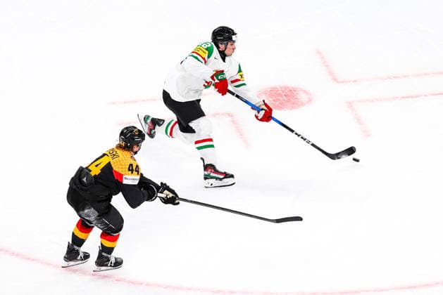 Ice hockey, Eishockey - IIHF WC 2026 ZURICH,SWITZERLAND,22.MAY.26 - ICE HOCKEY - IIHF Ice Hockey World Championship, WM, Weltmeisterschaft 2026, group stage, Germany vs Hungary. Image shows Joshua Samanski (GER) and Marton Nemes (HUN).  GEPAxpictures xMaticxKlansek