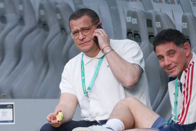 DFB Cup final 25 26 Final training of FC Bayern Munich on 22 05 2026 at the Olympic Stadium in Berlin Sports Director Max Eberl Muenchen on the phone during the final training session MH