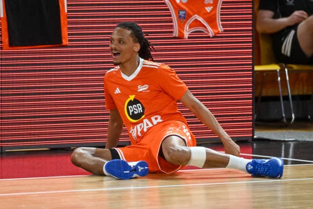 Alonzo Verge jr RASTA Vechta, 11 RASTA Vechta vs ALBA Berlin, easyCredit Basketball Bundesliga, Play Off, Season 2025 2026, 22 05 2026, RASTA Vechta vs ALBA Berlin, easyCredit Basketball Bundesliga, Play Off, Season 2025 2026, 22 05 2026 Vechta Copyright: xEibner-Pressefoto RobertxGertzenx EP_RGN